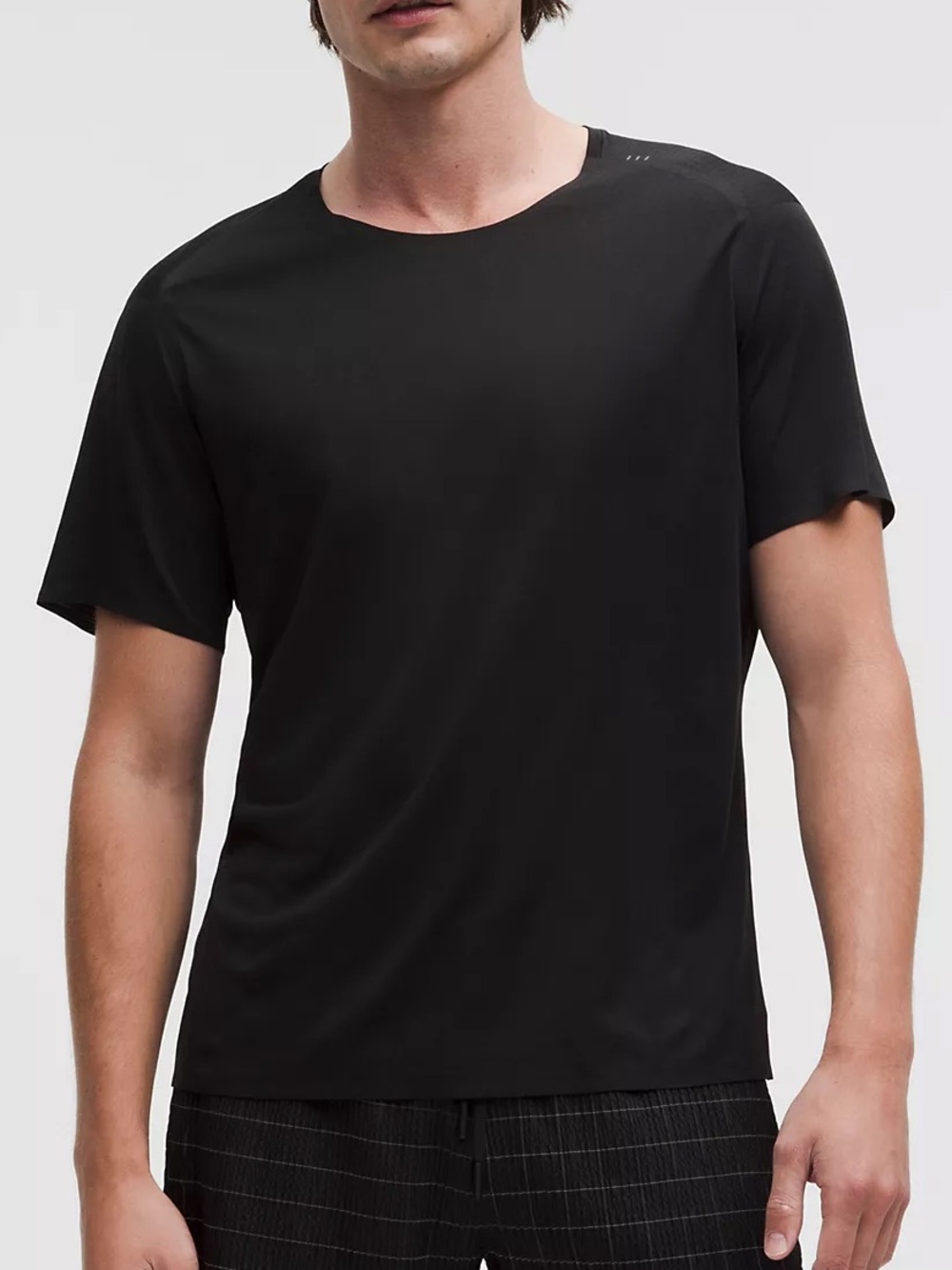 LULULEMON ATHLETICA Men's Black Crewneck Short Sleeve Shirt